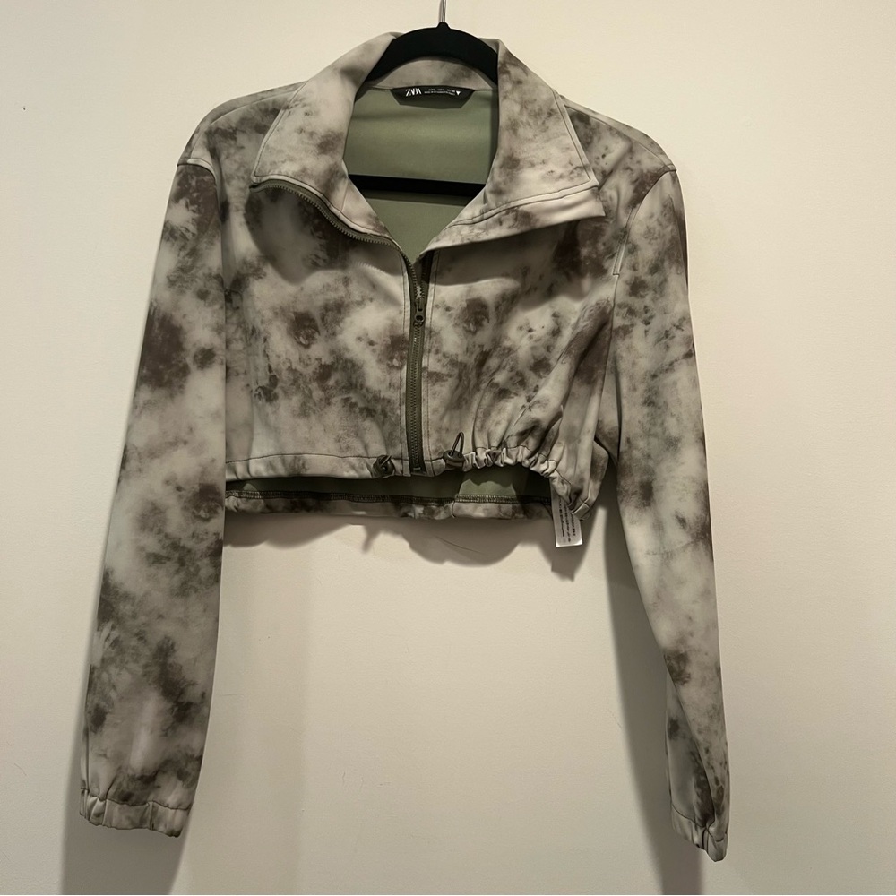 Zara cropped workout zip up